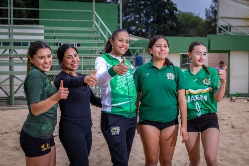 Voleibol de Playa Femenil UAEMéx, un Deporte Donde se Experimenta la Resiliencia 