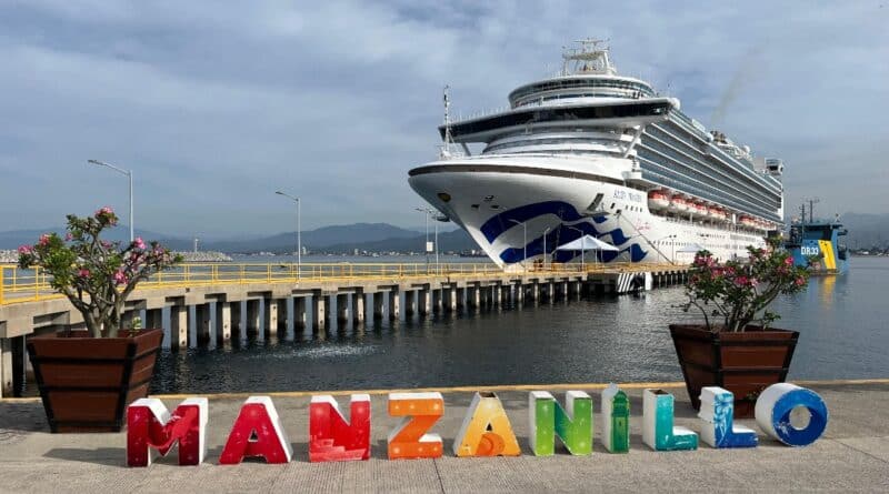 Arriba el ‘Ruby Princess’ a Manzanillo, Impulsando el Turismo y la Economía Local