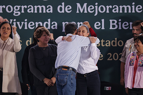 El Gobierno Es Más Fuerte: Martí Batres